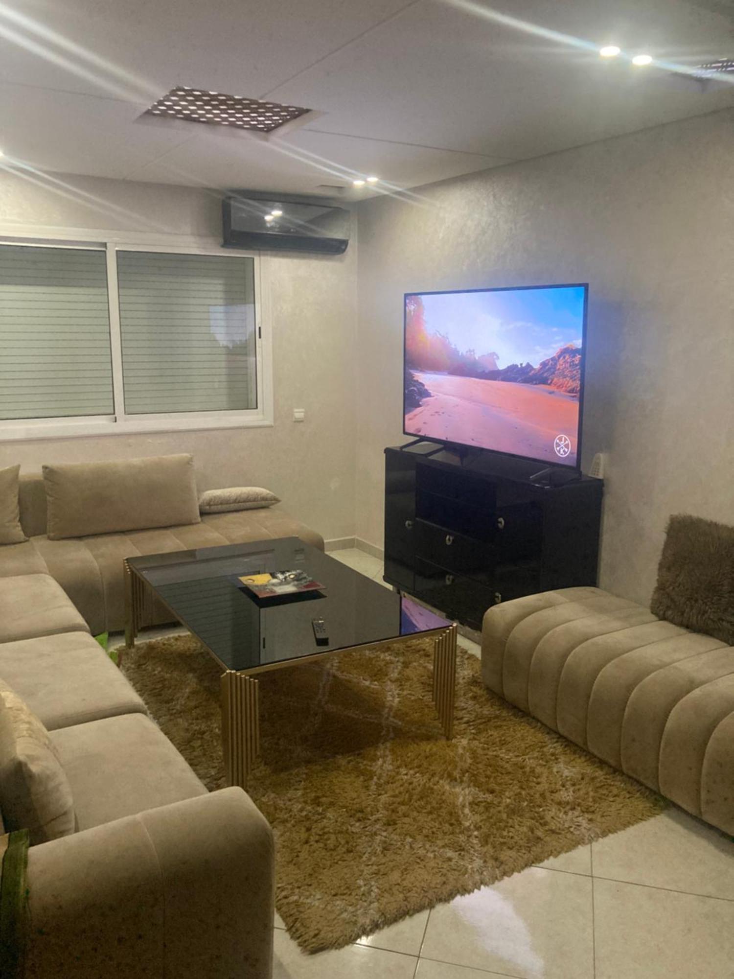 Appartement De Luxe Meuble Centre Ville เกนิตรา ภายนอก รูปภาพ